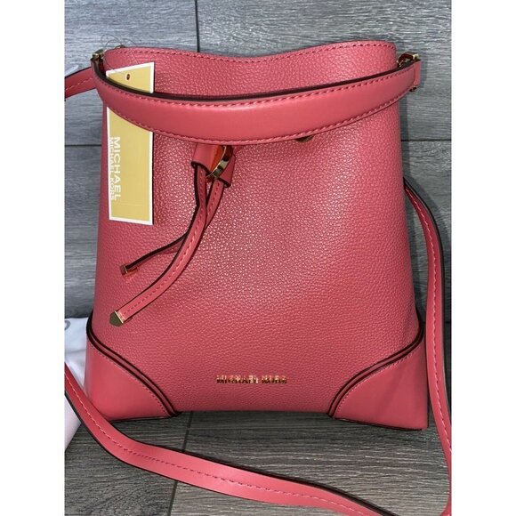 Michael Kors - Pebbled Leather Shoulder Bag - Light Berry Sorbet drawstring bag main image 1